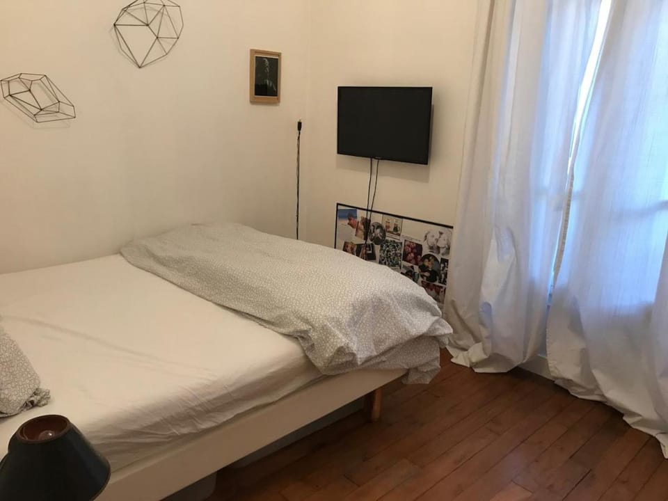 Appartement charmant à 5 minutes du métro Apartment in Paris