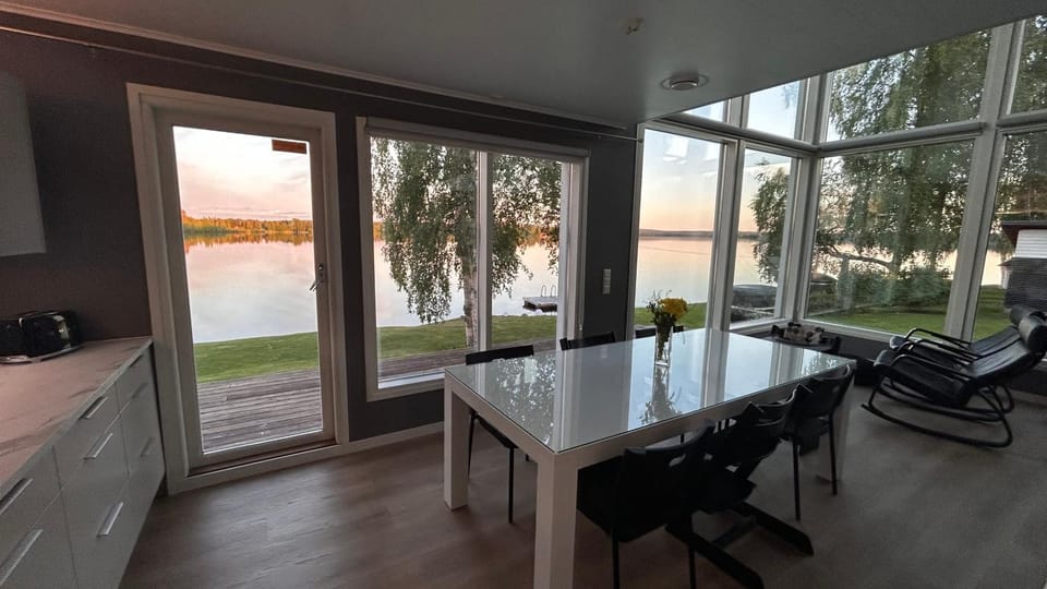Riverside White Diamond Villa in Rovaniemi