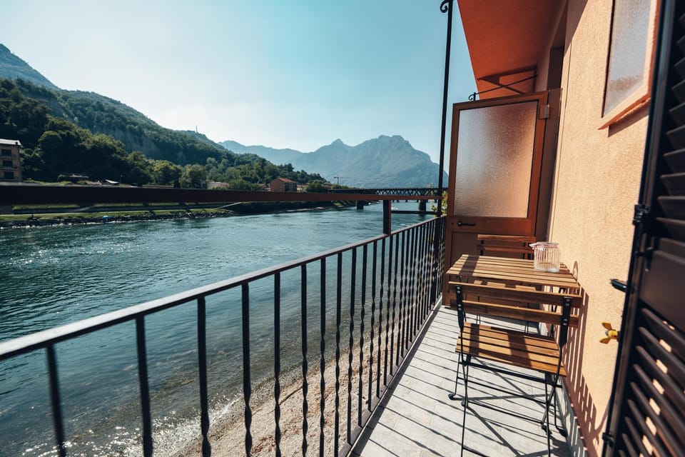 View (from property/room), Balcony/Terrace, Mountain view, River view