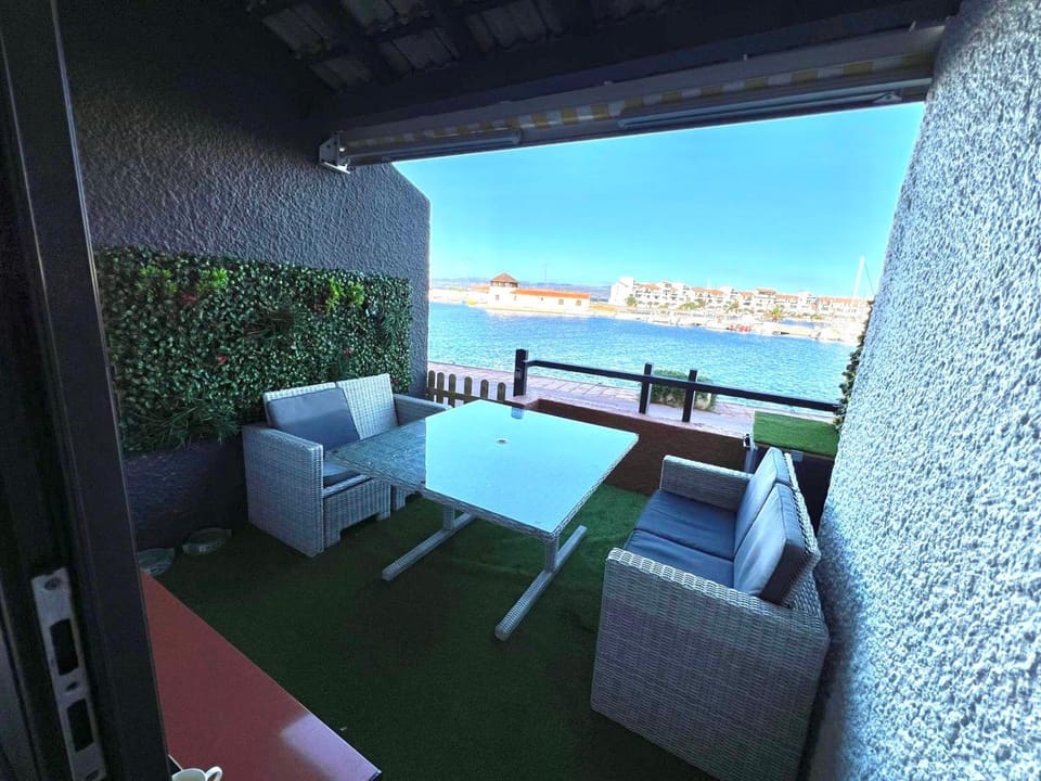 Les Hébrides sur l'eau Apartment in Le Barcarès