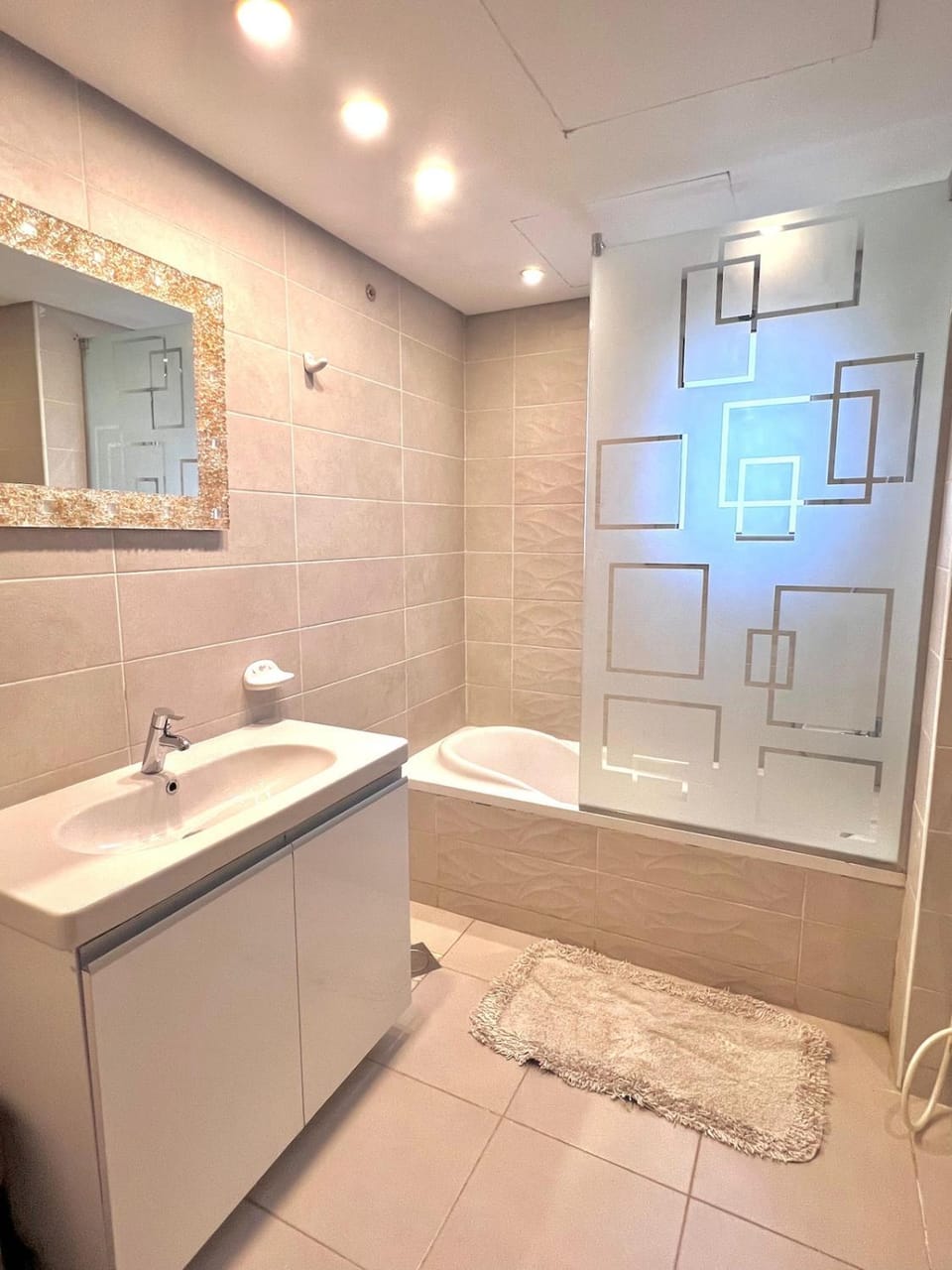 Shower, Bathroom, Bath