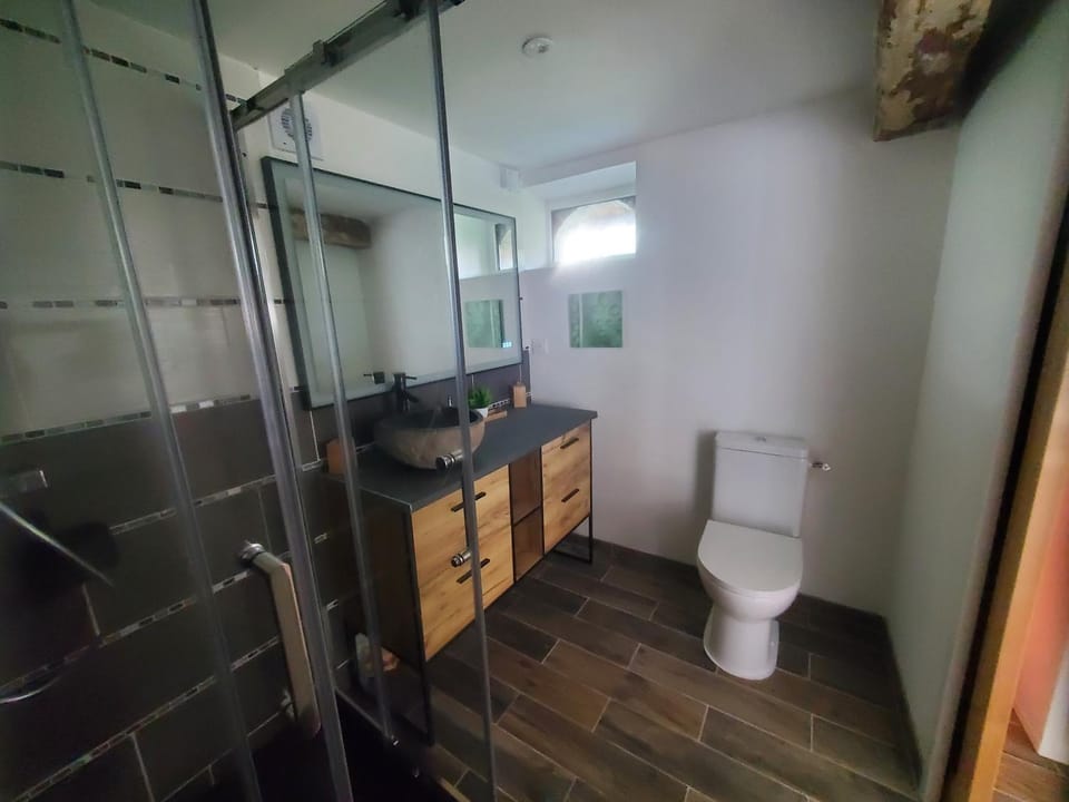 Shower, Toilet, Bathroom