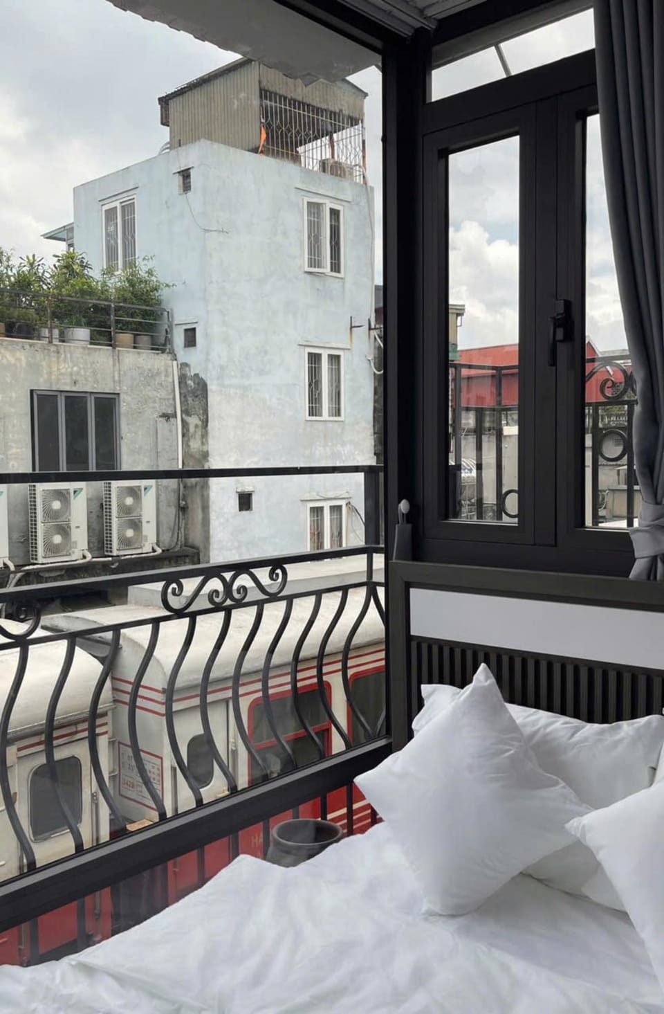 Bed, View (from property/room)