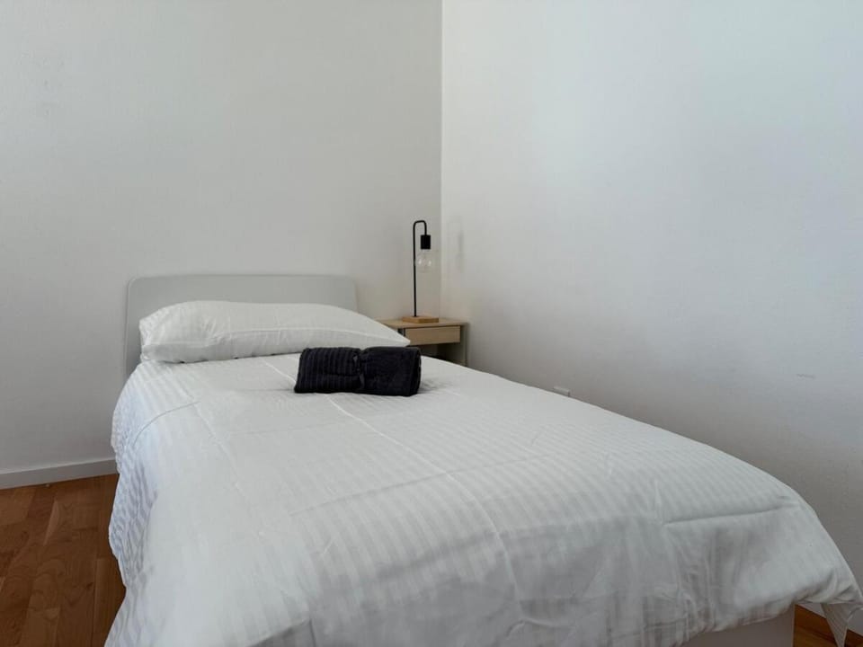 90 m2 Apartment with Balcony & Free Parking Apartment in Austria
