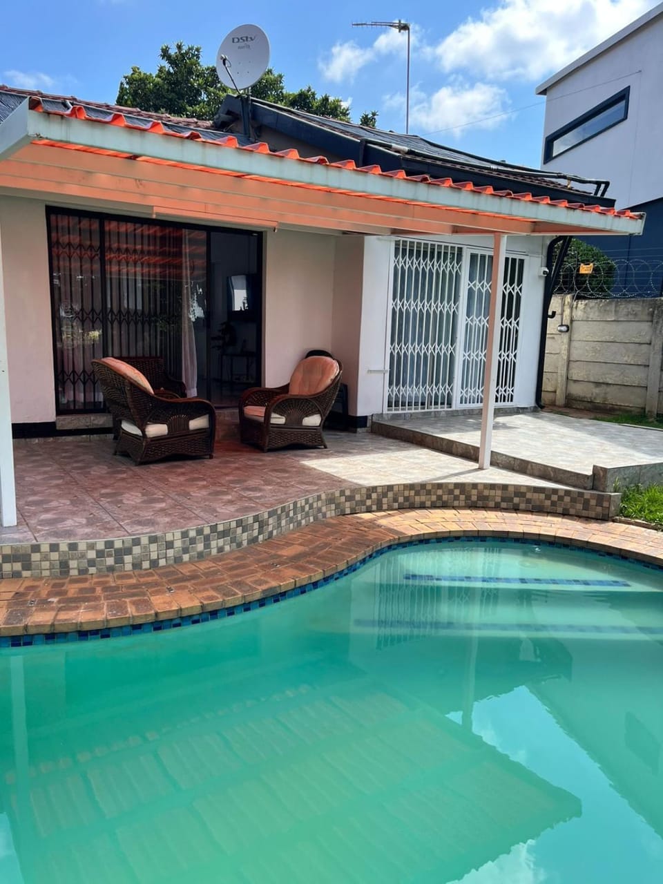 Property building, Swimming pool