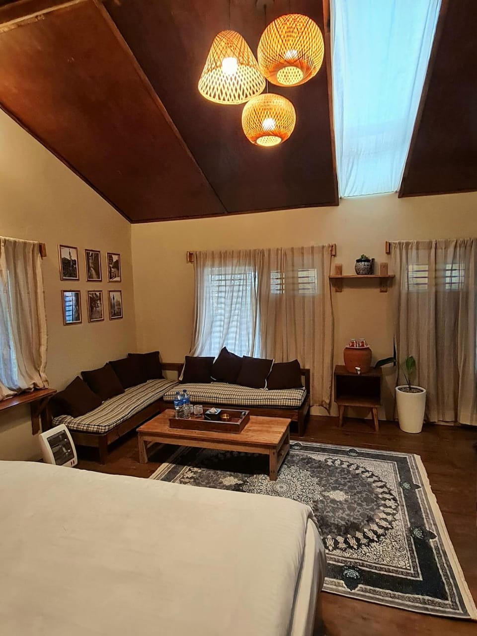 Living room, Bedroom