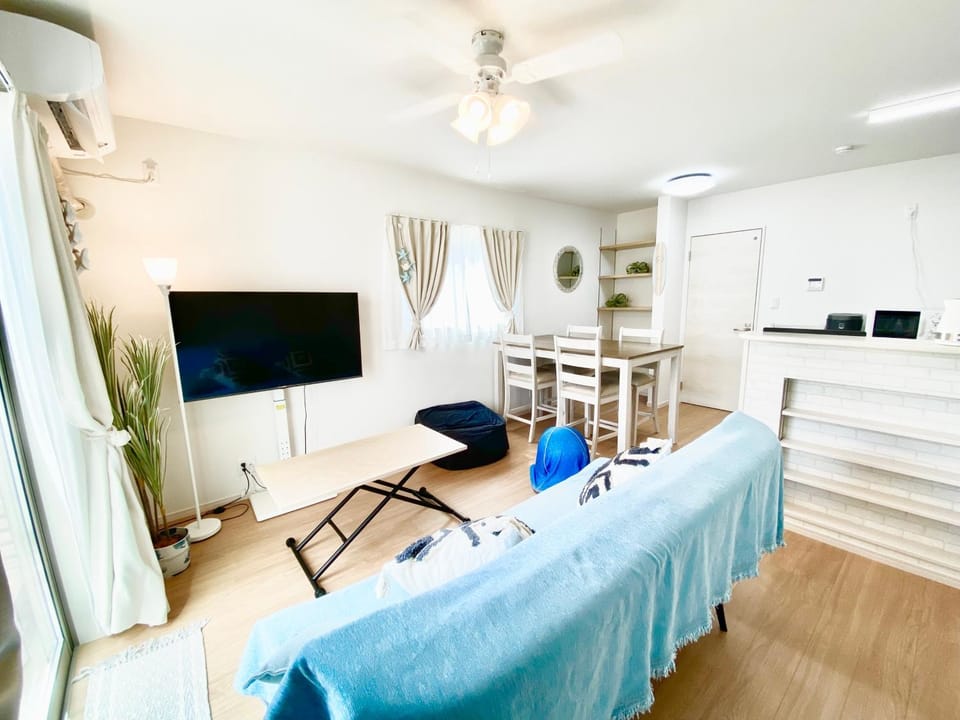 TV and multimedia, Kitchen or kitchenette, Living room, Dining area