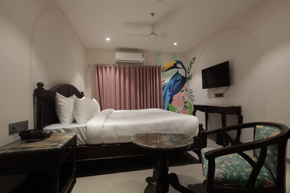 Bed, Photo of the whole room, Bedroom
