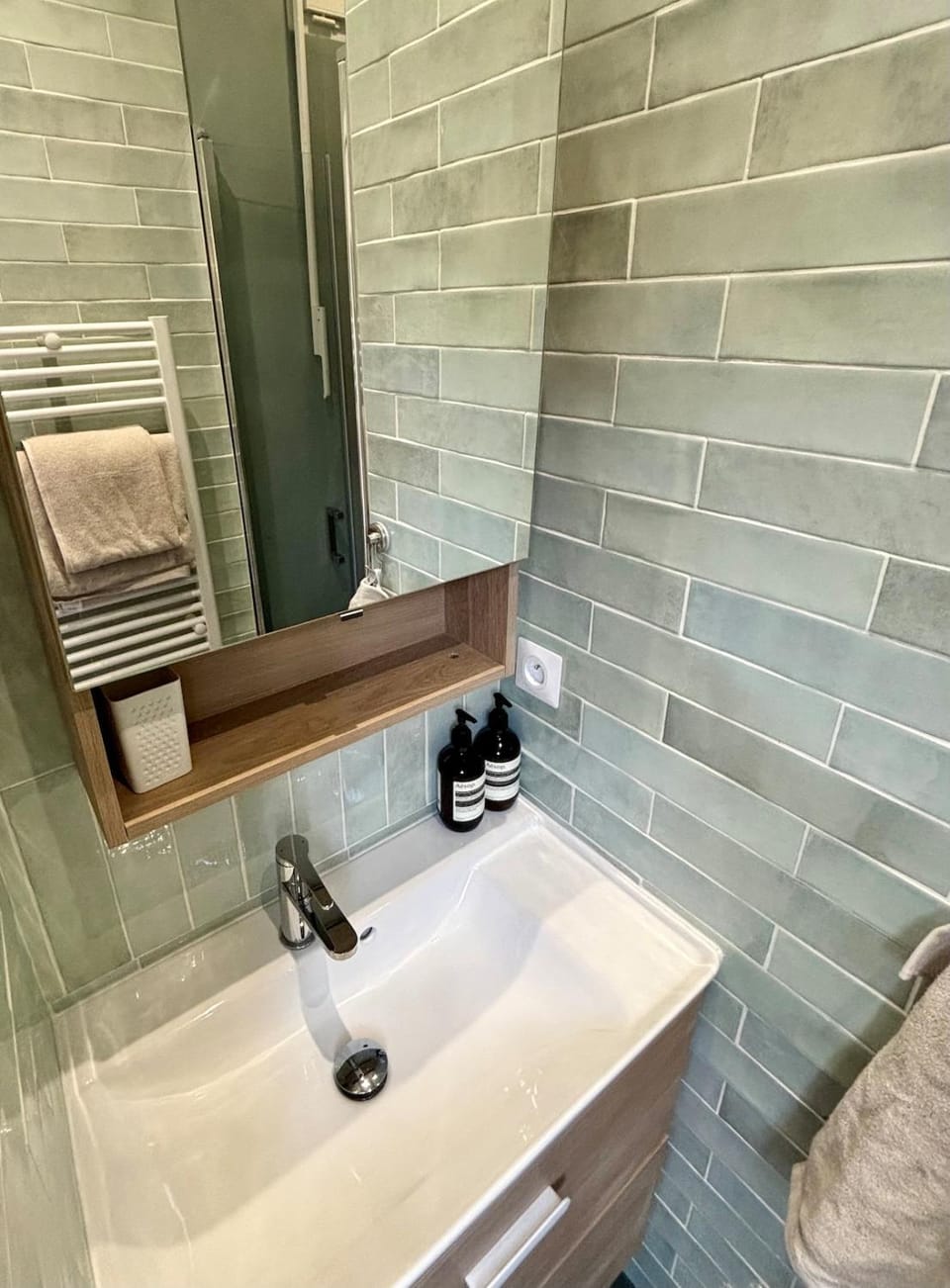 Beautiful new and comfortable studio 10min from Montmartre Apartment in Paris