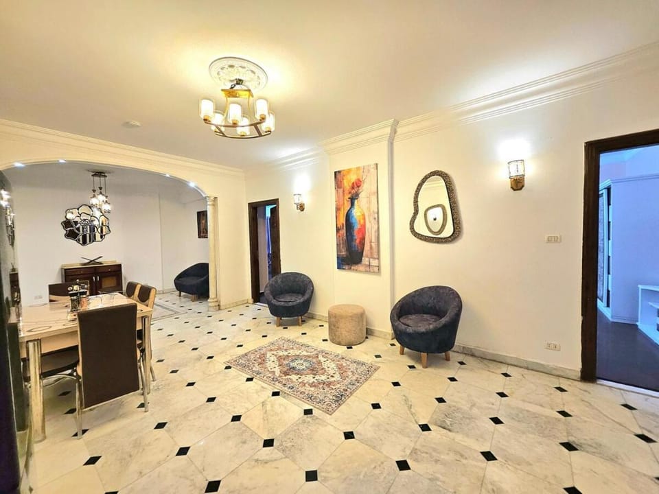 Living room, Photo of the whole room, Seating area, Dining area