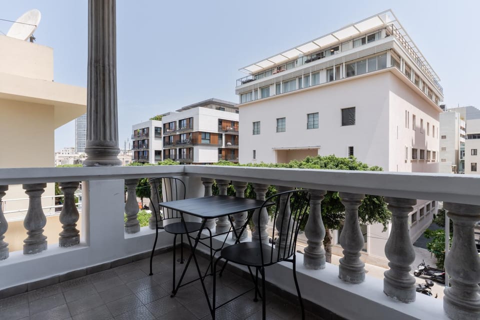 Patio, Day, View (from property/room), Balcony/Terrace, City view