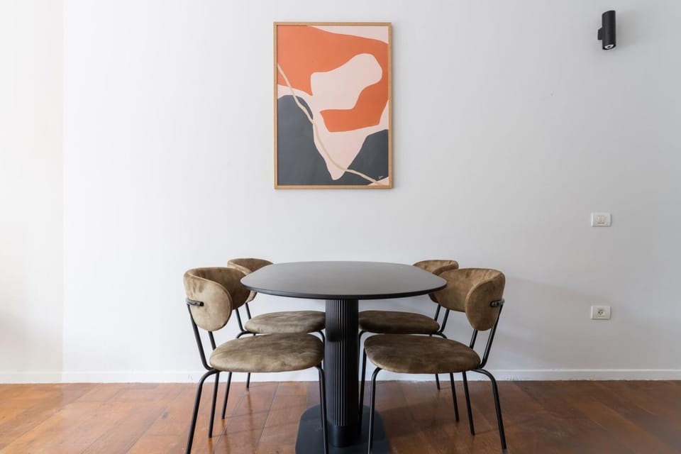 Seating area, Dining area
