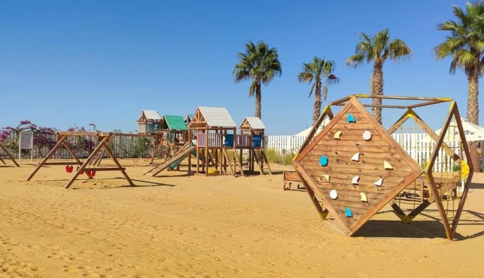 Day, Children play ground