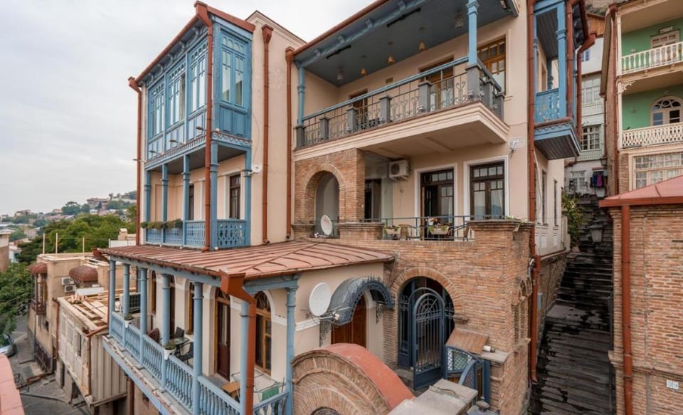 Golden View Apartment in Old Tbilisi Apartment in Tbilisi, Georgia