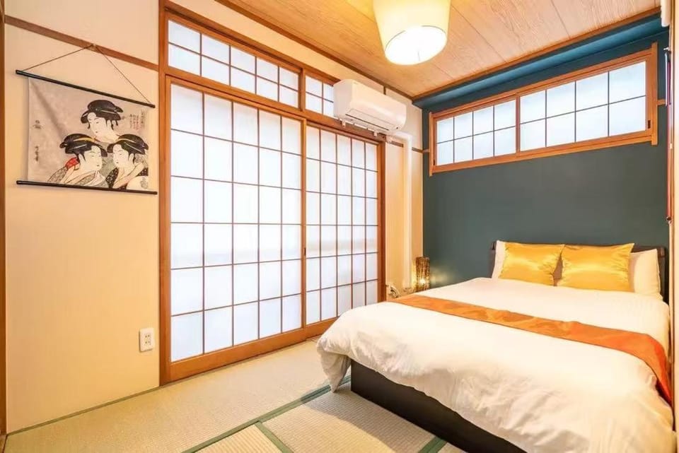 Bed, Bedroom, air conditioner