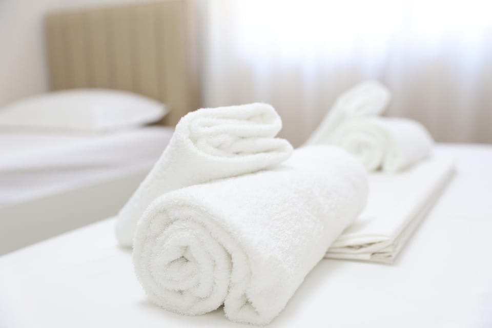 Bed, Photo of the whole room, towels