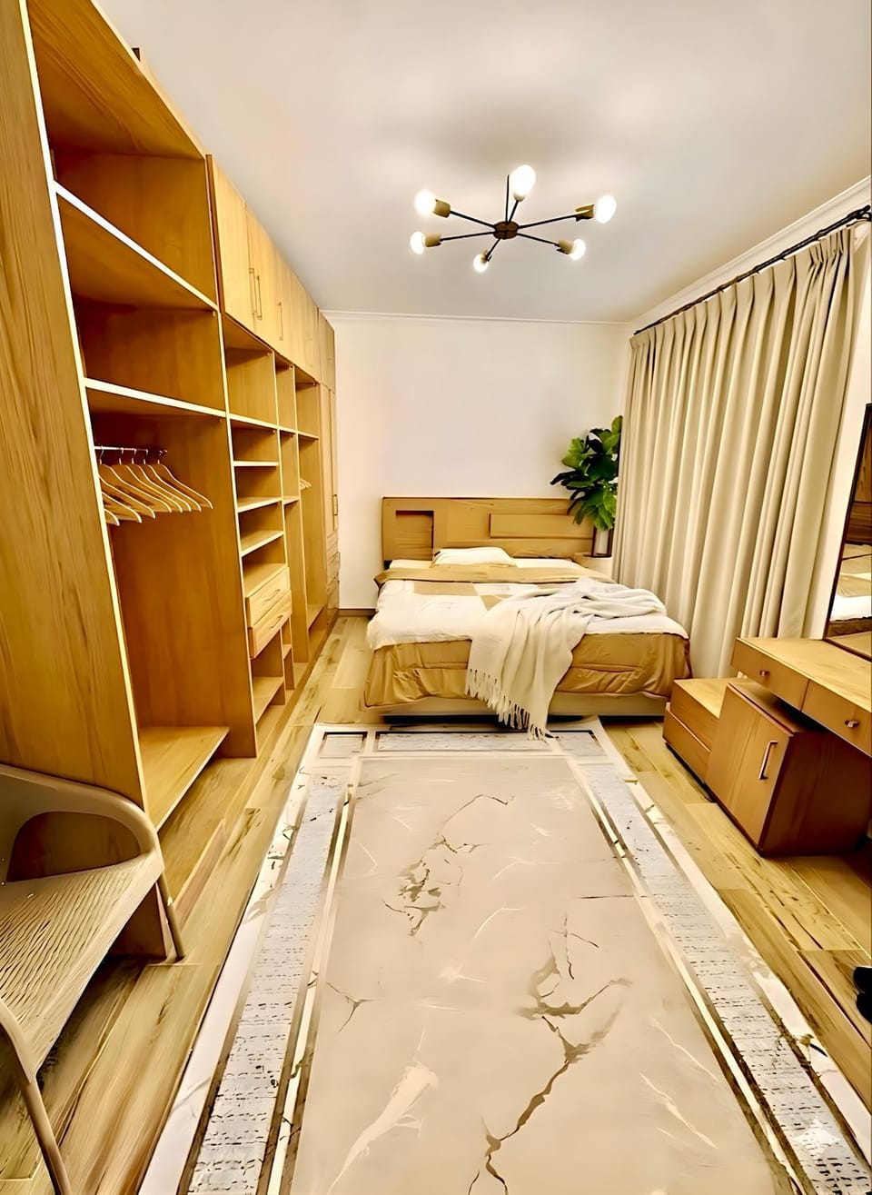 Bed, Photo of the whole room, Bedroom, fireplace, wardrobe