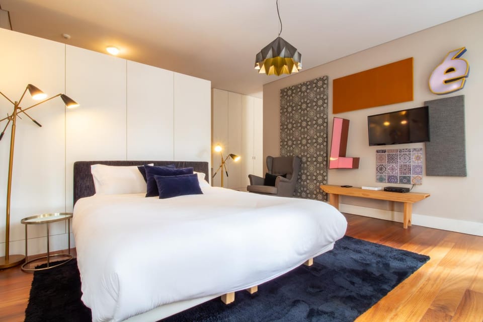 Cardosas Bright Studio by LovelyStay Apartment in Porto