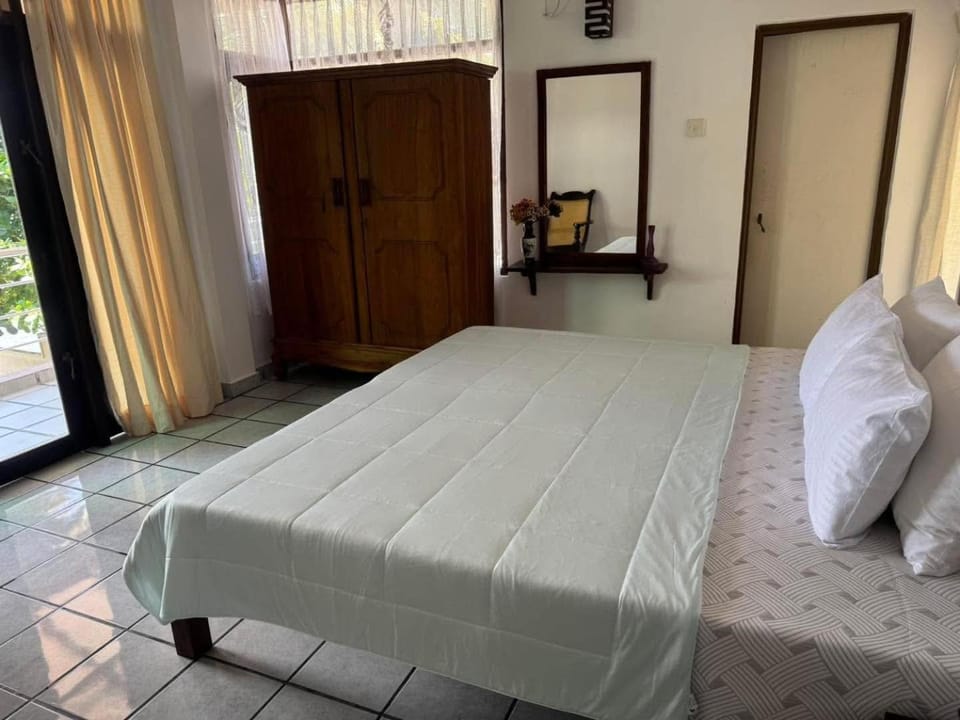 Aqua Leisure Resort Bentota Bed and Breakfast in Southern Province