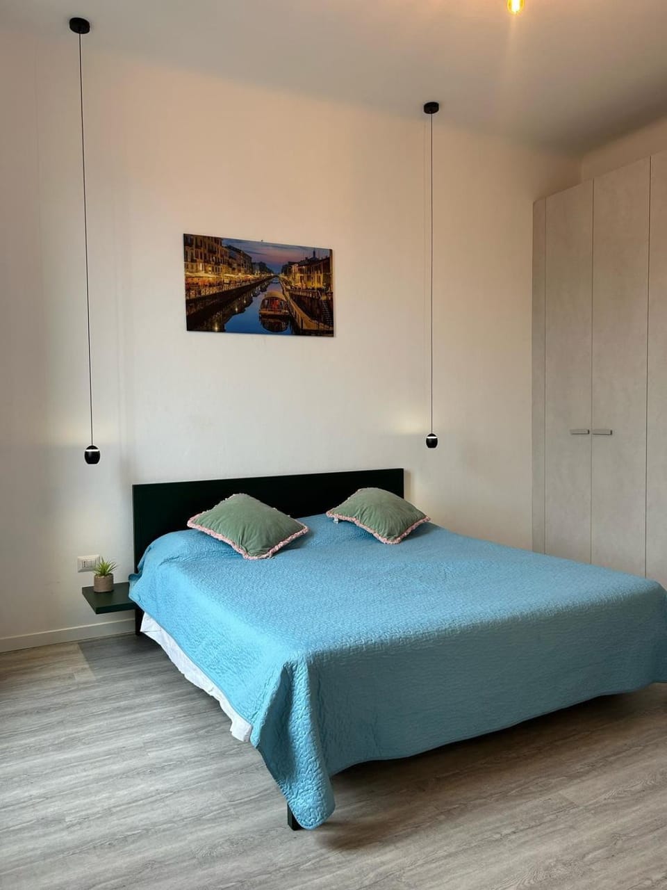 TOM&MARY APARTMENT 5 min METRO Apartment in Milan