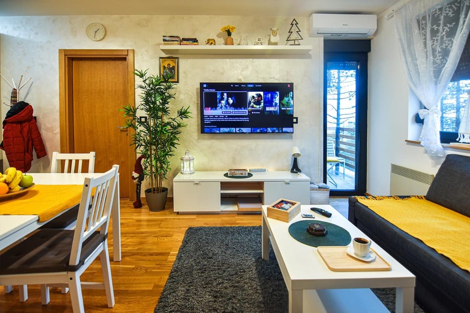 TV and multimedia, Living room