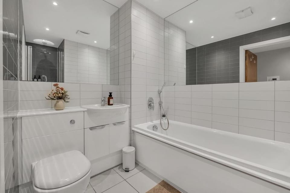 Shower, Bathroom, Bath, towels