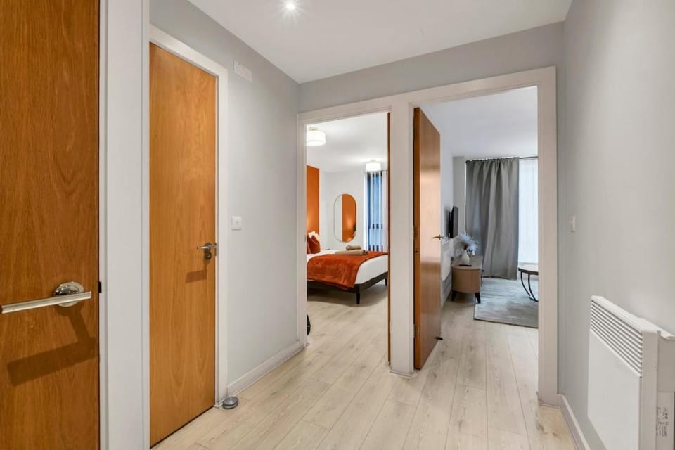Bed, Living room, Photo of the whole room, Seating area, Bedroom, wardrobe