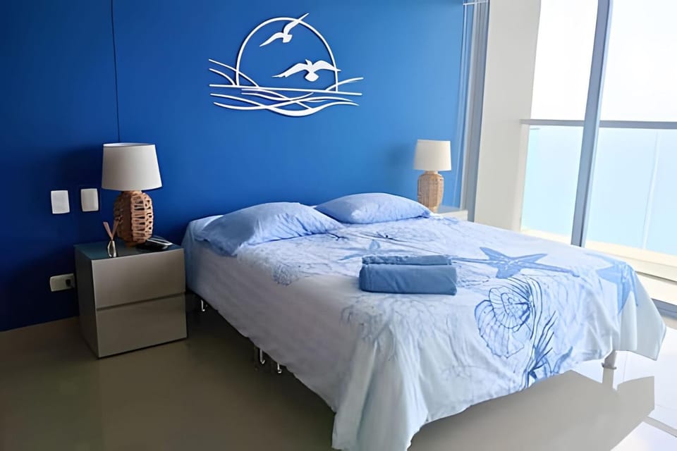 Luxury Escape: Sea, Comfort & Style Apartment in Cartagena