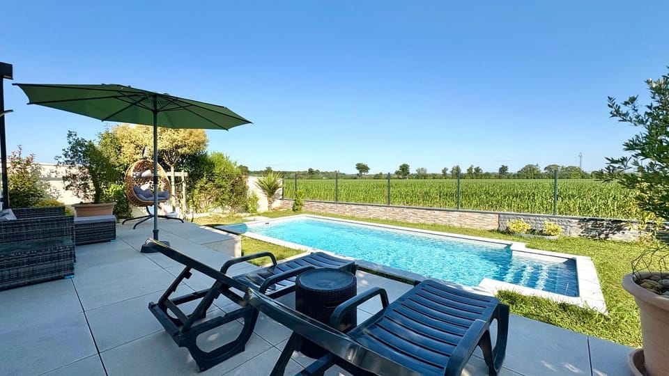 Patio, Garden, Balcony/Terrace, Swimming pool, Swimming pool