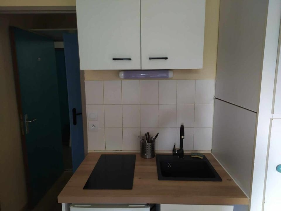 Studette Chaleureuse TOURS Apartment in Joué-lès-Tours