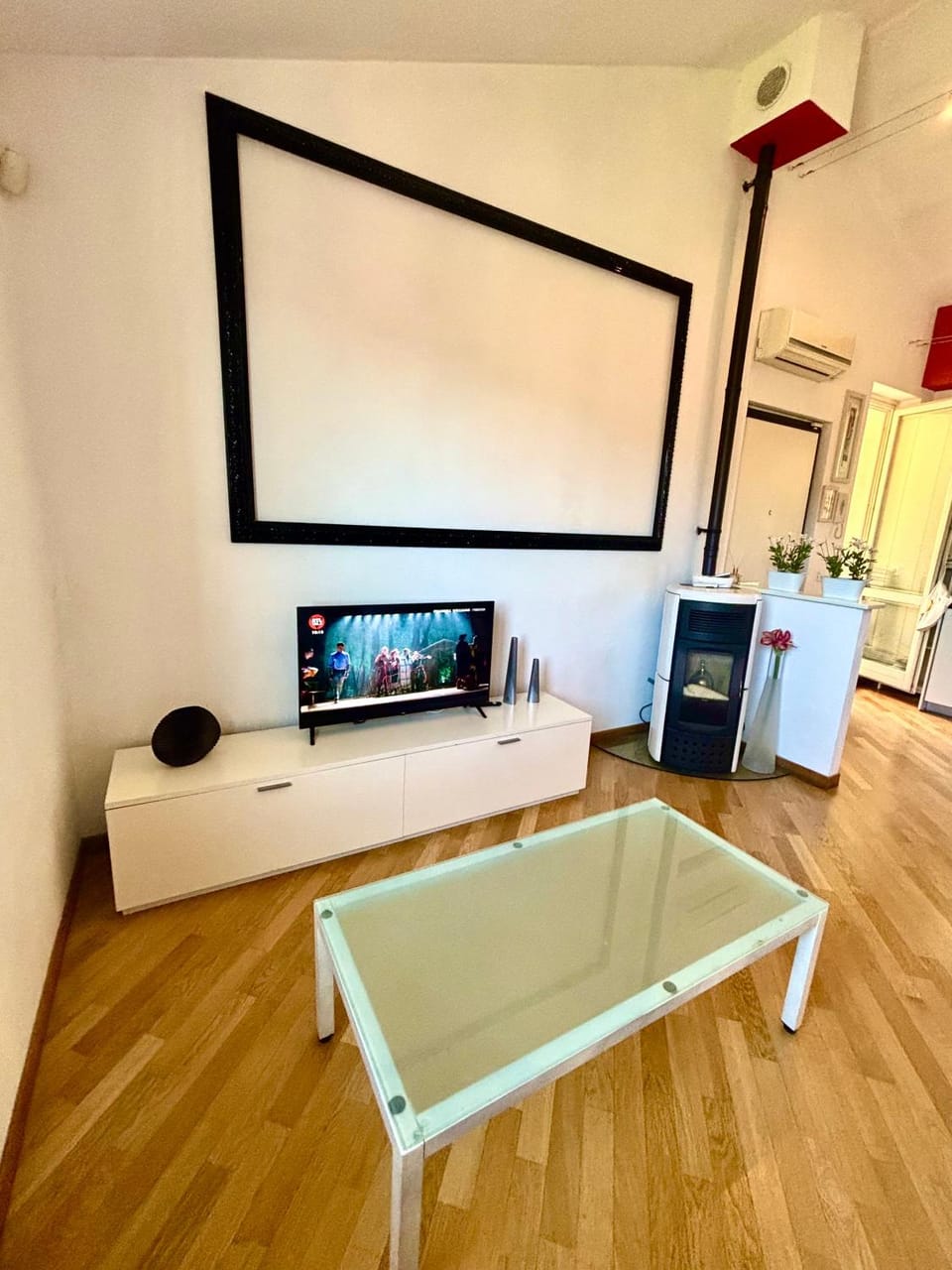 TV and multimedia, Living room