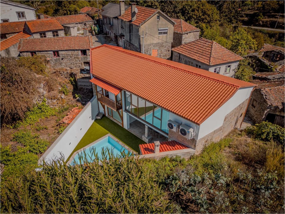 Bird's eye view, Swimming pool