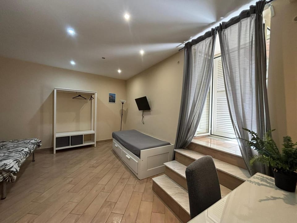 PM 7 Via Sant'Antonio ai Monti Apartment in Naples