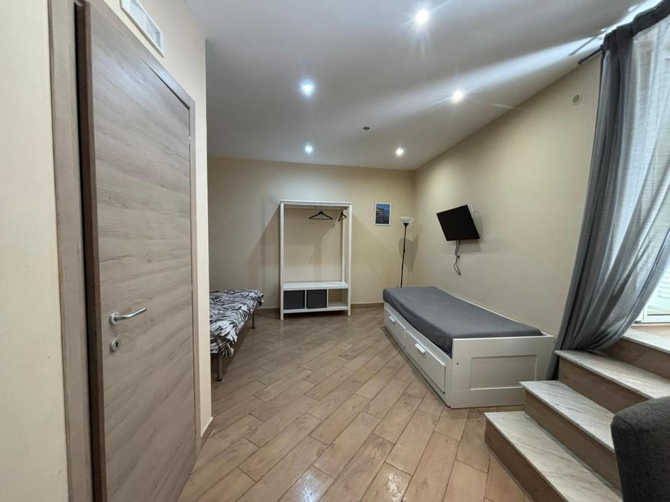 PM 7 Via Sant'Antonio ai Monti Apartment in Naples