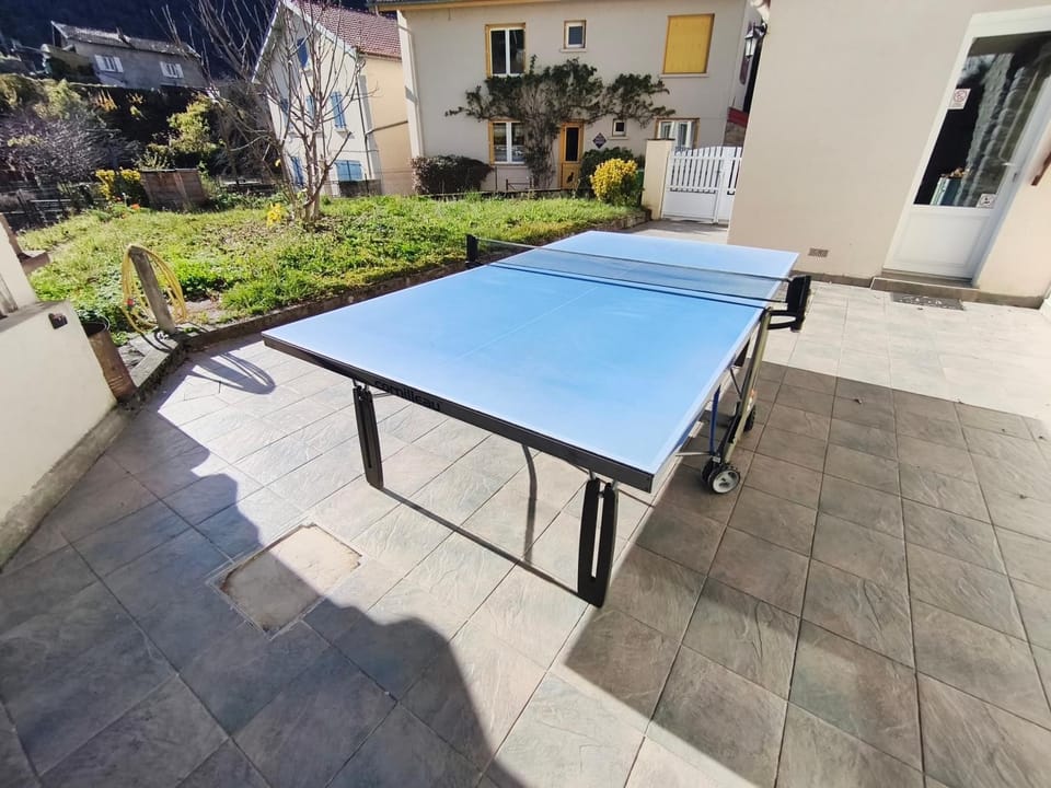 Table tennis