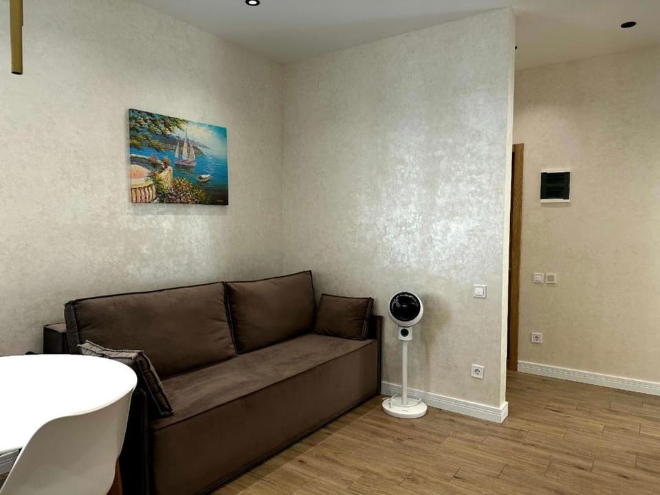 GreekХата Apartment in Ukraine