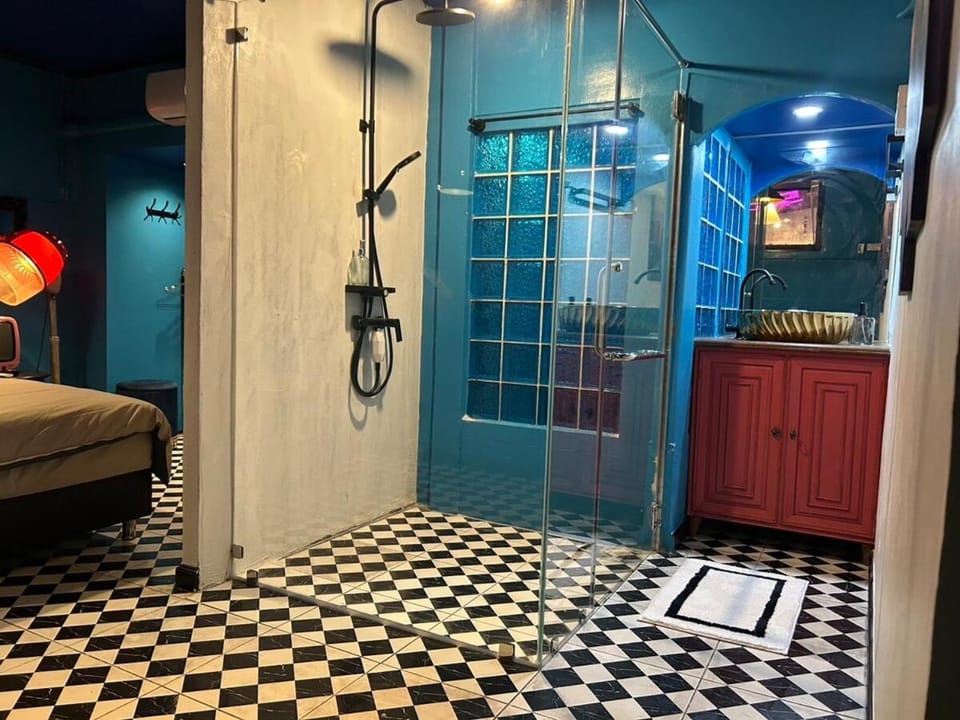 The oasis on 8 Villa pool table & KTV Villa in Bangkok