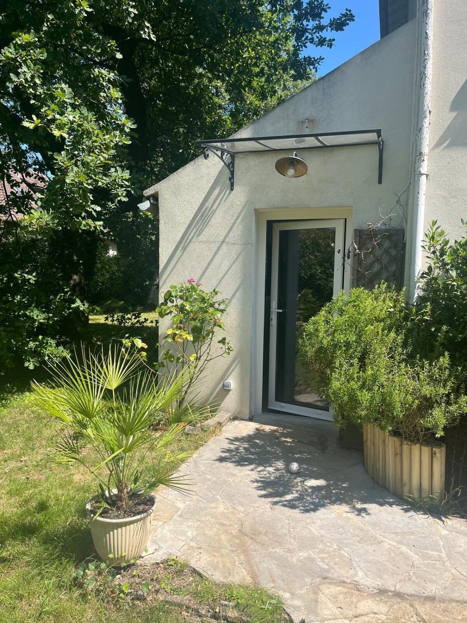 Between city and countryside Apartment in Sartrouville