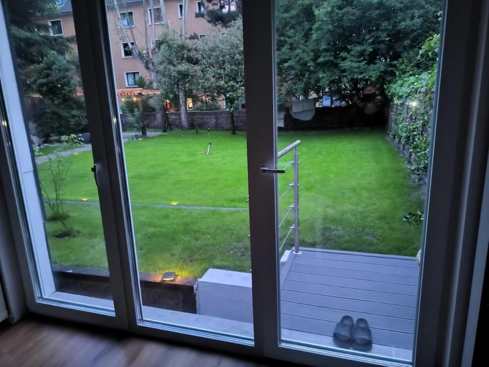 Balcony/Terrace, Balcony/Terrace, Bedroom, Garden view