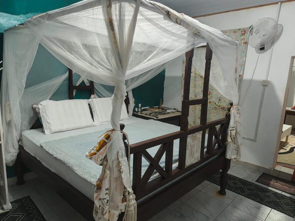 Casa Del Artista Bed and Breakfast in Diani Beach