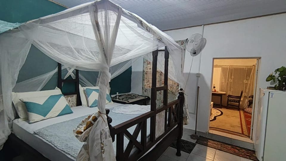 Casa Del Artista Bed and Breakfast in Diani Beach