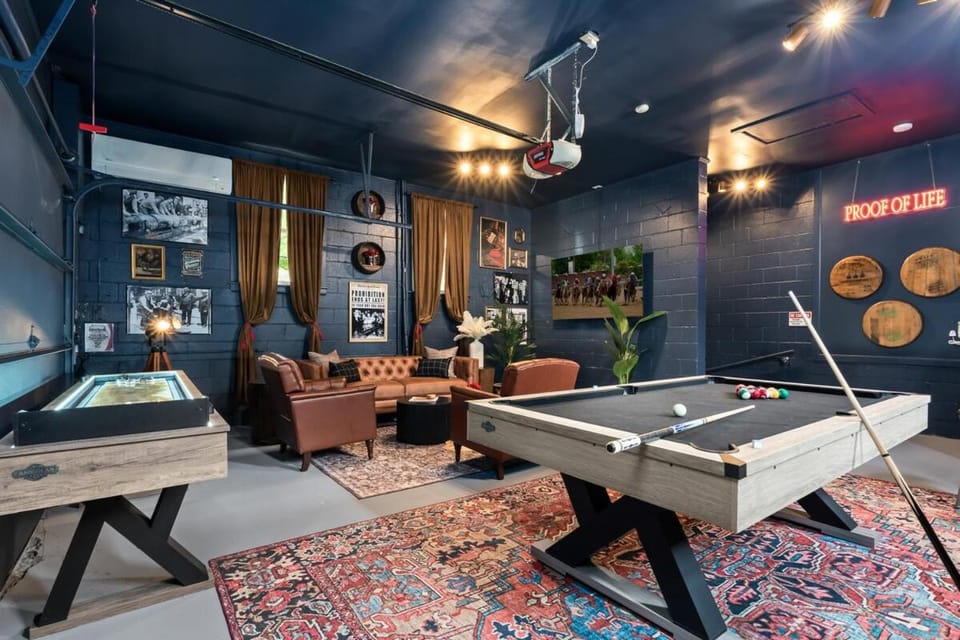 Billiard, Game Room, Evening entertainment