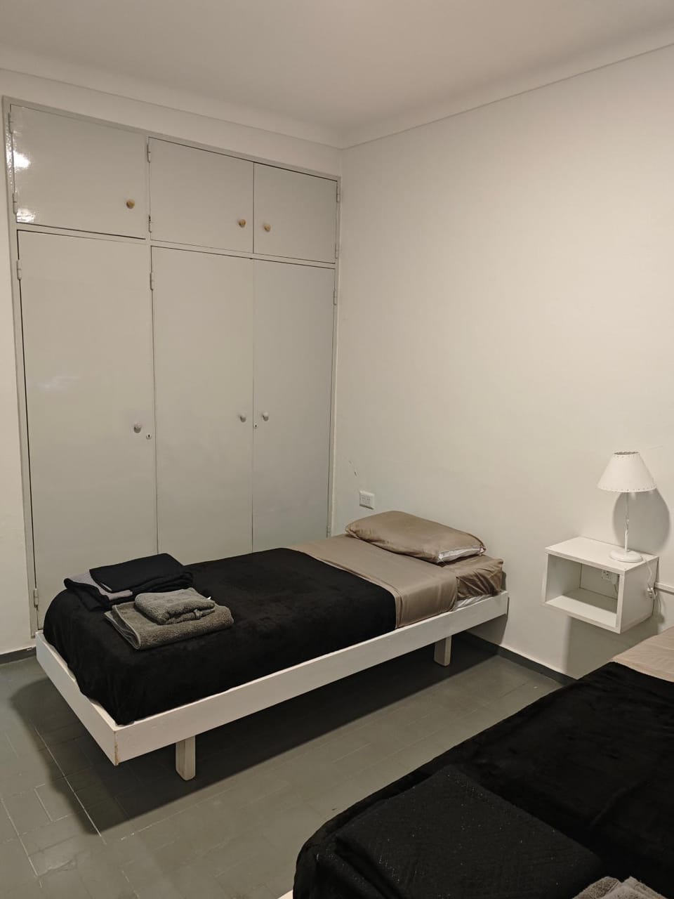 Photo of the whole room, Bedroom, wardrobe