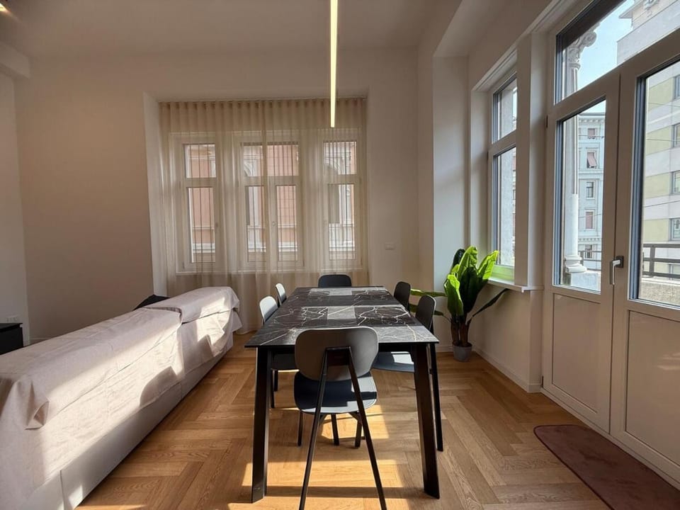 Carducci Dreams Including Free Parking Fast Fibra Apartment in Trieste