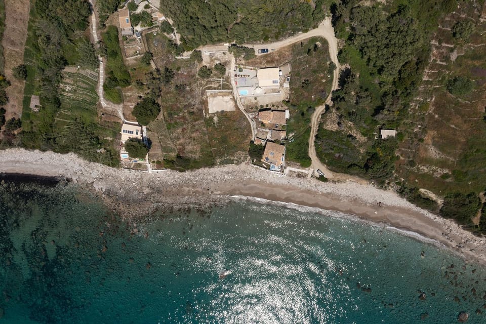 Property building, Bird's eye view, Beach