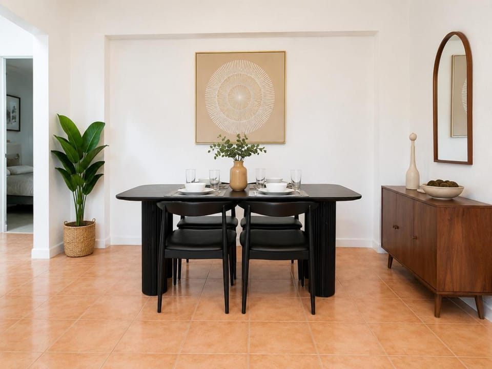 Las Palmas Apartment in North Miami