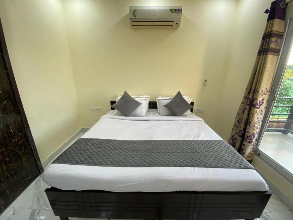 Vibe In Villa 3BHK Villa in Noida