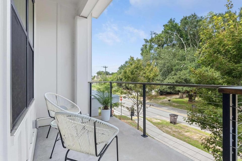 Sincerely Shem II- 7 min to Beach and Dtwn CHS House in Mount Pleasant