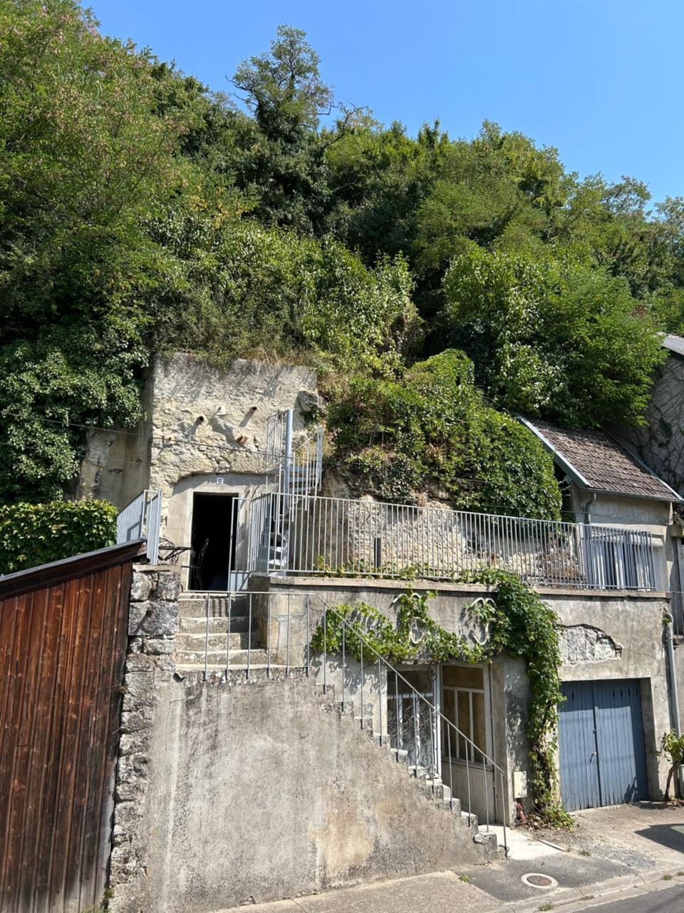 Property building, Natural landscape, Landmark view