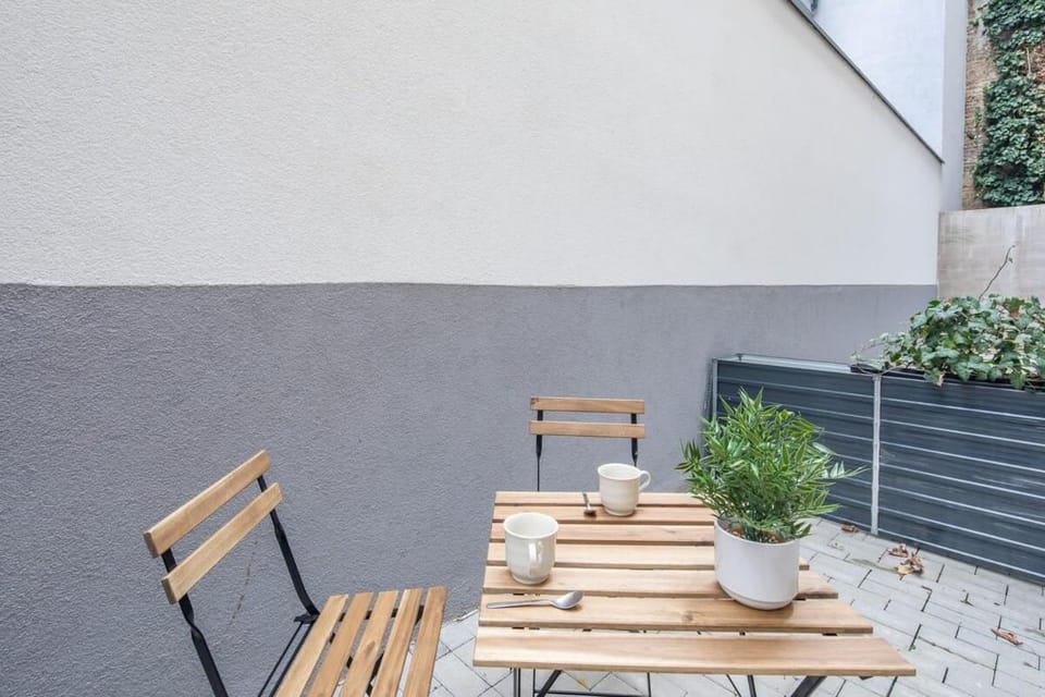 Easy Parking - Central - AC Studio Apartment in Budapest